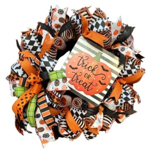 Süßes oder Saures Halloween-Kranz, gruselige Halloween-Türdekoration, oranger und schwarzer Halloween-Bandkranz, handgemachter Herbstdekor