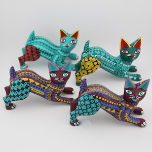 Adorable Kitty Cat Wooden Alebrije, Figure Handcarved, Handpainted by Master Artisans, Traditional Art, Oaxaca Art, Denomination of Origin 2