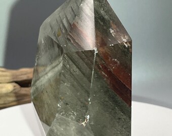 Red thousand layer garden quartz tower
