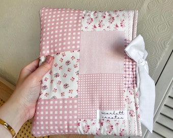 Funda para Kindle con diseño floral y cuadros vichy rosas / Funda para libro / Cubierta para libro / Regalo para amantes de los libros / Estuche protector para libros
