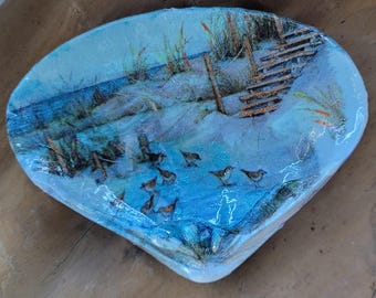 Plato de conchas con decoupage: plato costero para anillos, plato para joyas con conchas marinas, recuerdo de boda en la playa, regalo náutico, decoración oceánica, decoración costera