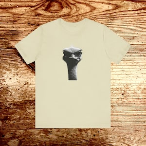 Ostrich Coolio II / Ostrich / Animal Tee / Cool / Funny / Comedy / Bird / Retro / Vintage / Original / Unique