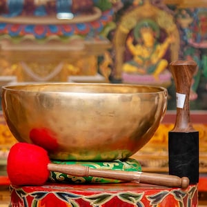 Handmade 7-Metal Singing Bowl: Sound Healing, Meditation, Yoga (28cm)