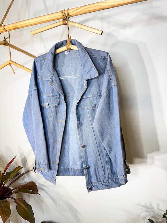 Vintage Light Wash Denim Jacket | Classic Button-Up Jean Jacket | Relaxed Fit Size XL
