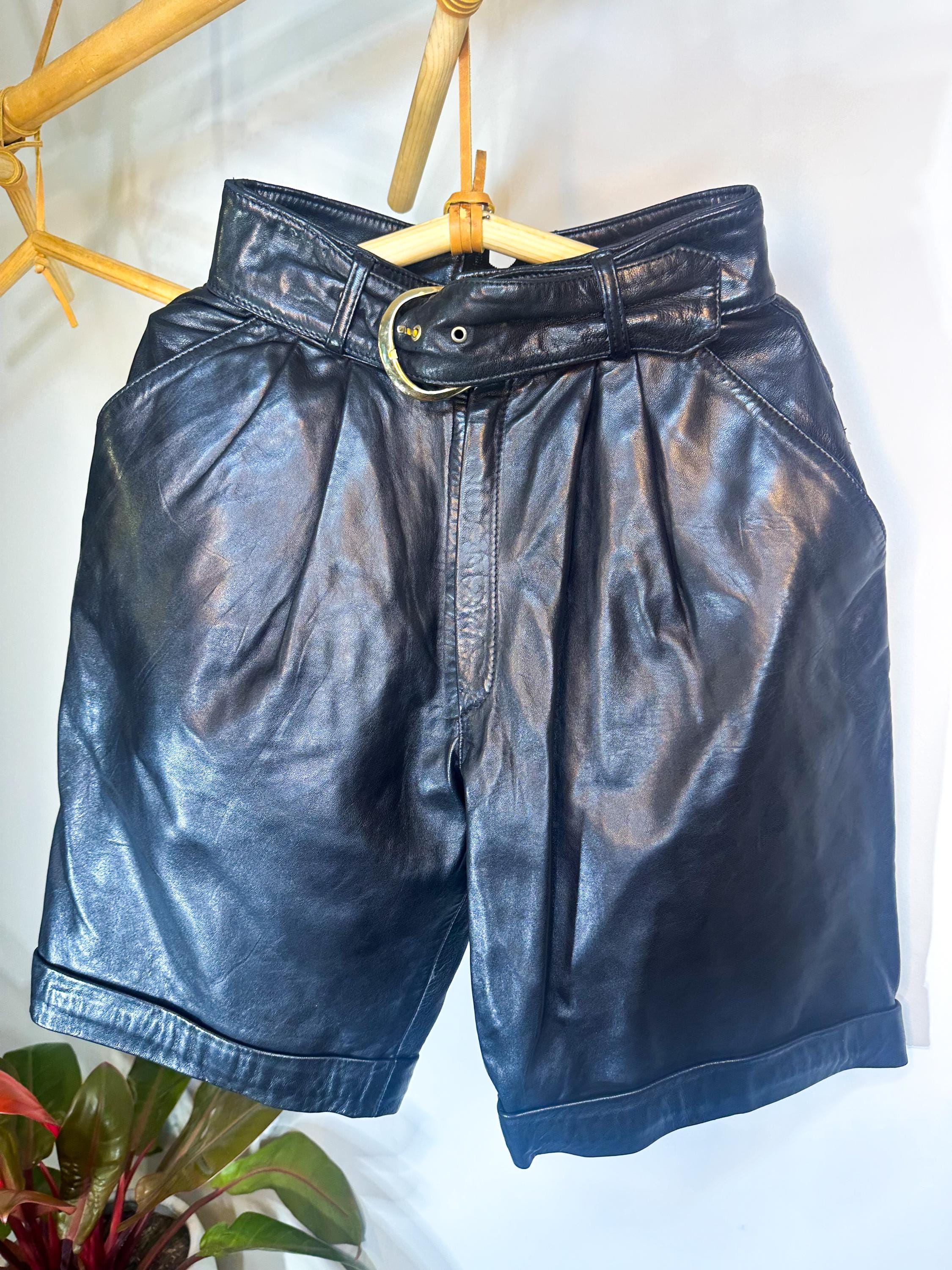 完売jentlouis Leather Pocket Baggy Shorts $_12.JPG?set_id=880000500F