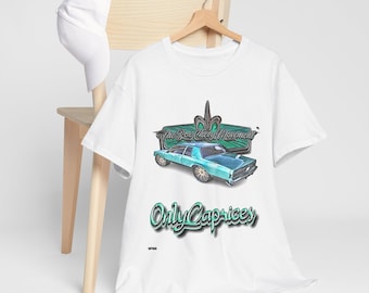 BCM Box Chevy Movement Caprice coppia 26s "solo capricci" T-shirt unisex in cotone pesante - Abbigliamento streetwear urbano, maglietta per appassionati di auto d'epoca,