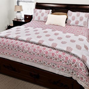 Pink Jaipuri Razai Quilt, Pink Floral Blanket, Block Printed Quilted Blanket, Reversible Quilt, Quilted Beds, Bedding Quilt~Dahlia Daydreams