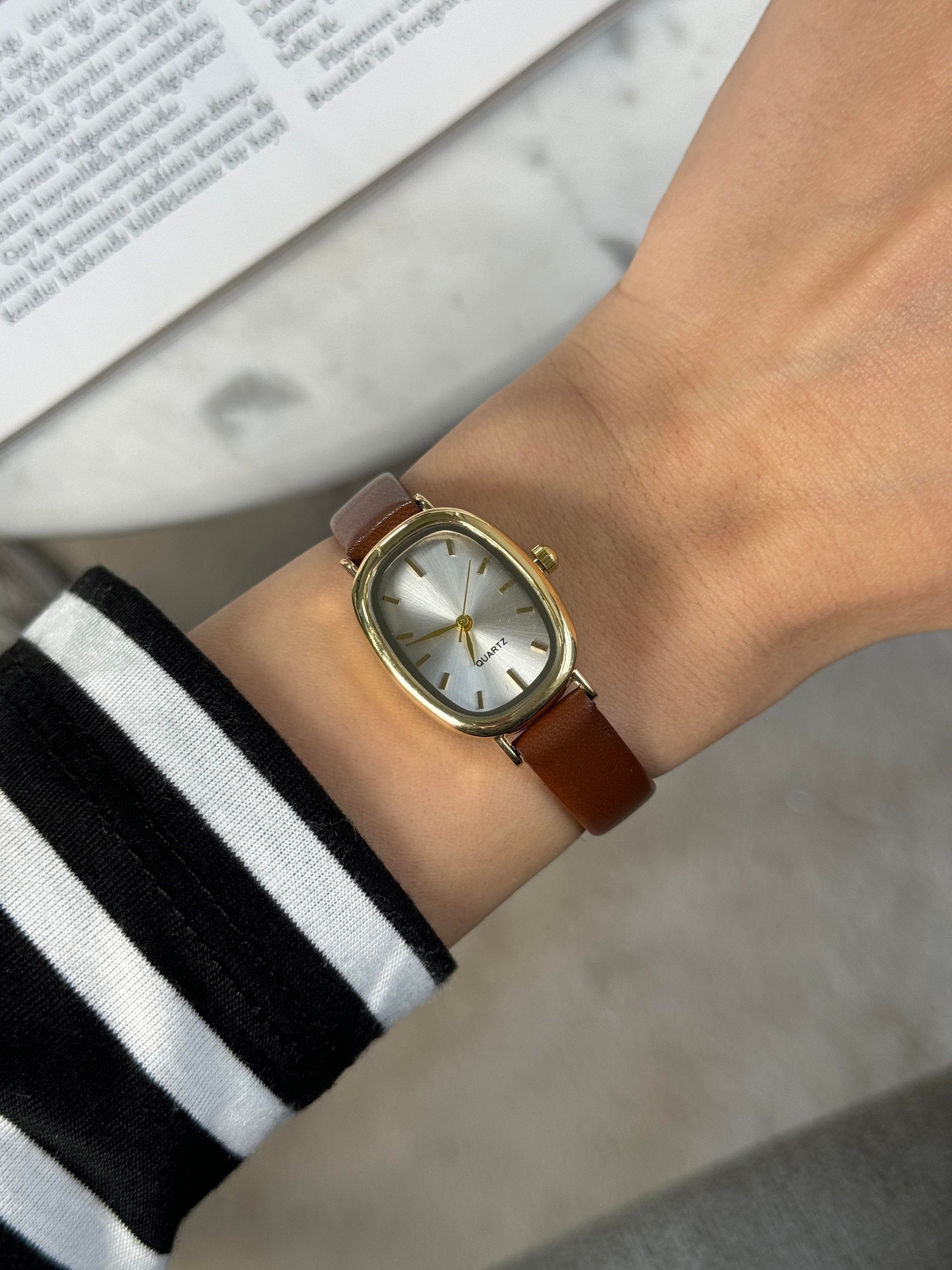 Vintage wrist cheap watches online