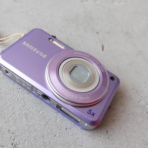サムスン ST95 パープル デジタルカメラ – タッチスクリーン、16MP、光学5倍ズーム | スタイリッシュでコンパクトなアクセサリー