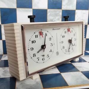 Reloj de ajedrez Yantar vintage: temporizador mecánico, artículo de colección de juegos retro.