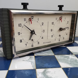 Vintage Jantar Chess Clock: USSR Mechanical Tournament Timer