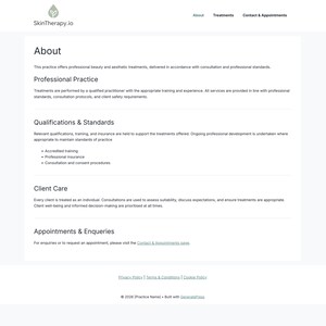 Puede incluir: P&aacute;gina web de SkinTherapy.io, con secciones sobre Acerca de, Pr&aacute;ctica Profesional, Cualificaciones y Est&aacute;ndares, Atenci&oacute;n al Cliente y Citas y Consultas. Dise&ntilde;o limpio y minimalista, con fondo claro y texto oscuro.