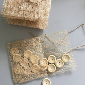 buste biodegradabili, buste regalo sinamay, piccole buste per bomboniere, buste per bomboniere fatte a mano, abaca scrunch, imballaggi sostenibili eco-compatibili