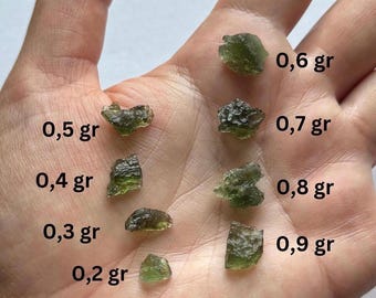 Moldavite, moldavite 0,1-0,9 g, moldavite mini, rough moldavite under 1 g, moldavite, moldavite crystal, meteorite, moldavite talisman