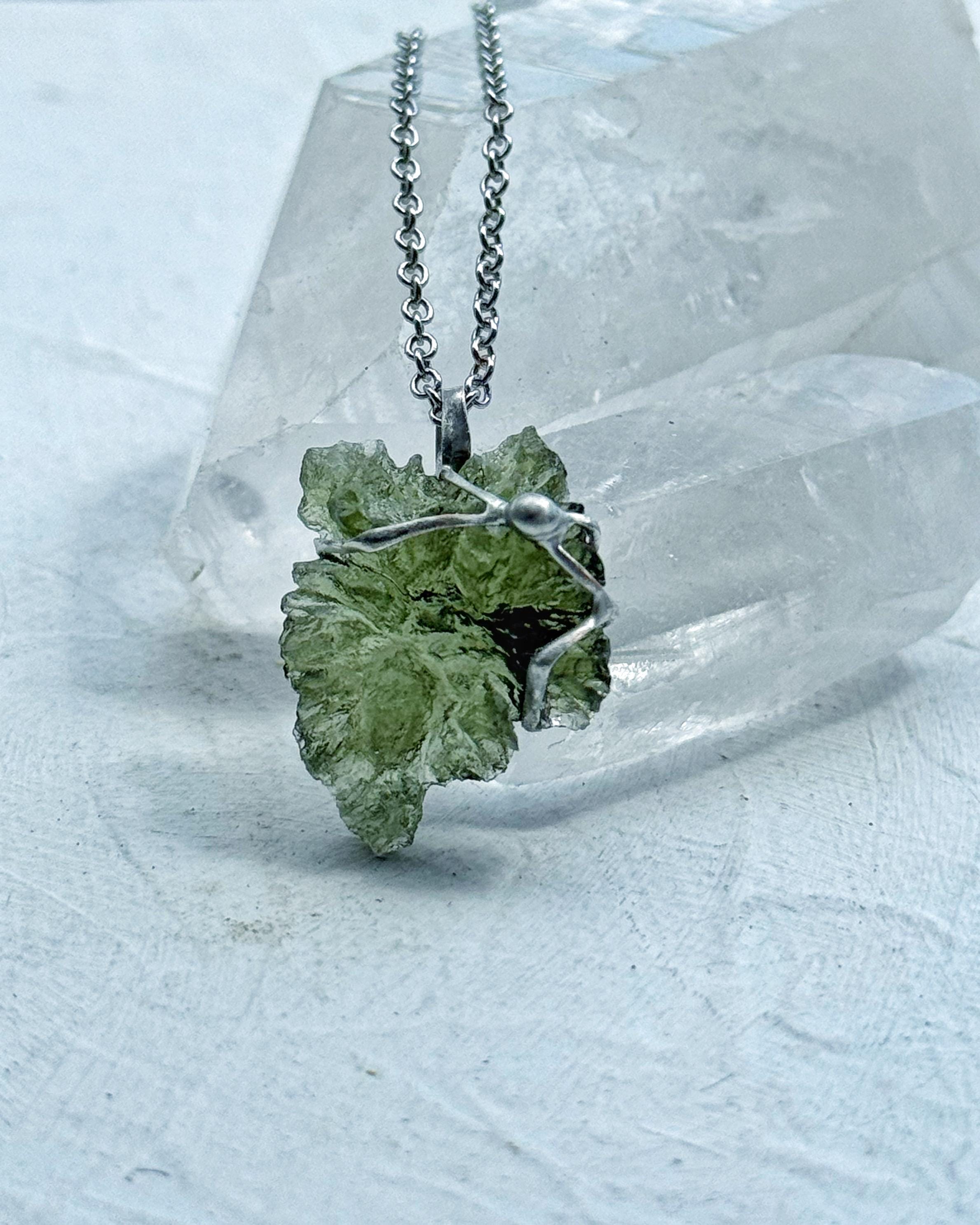 moldavite, moldavite pendant, moldavite 1,9 g, meteorite crystal pendant, meteorite, moldavite talisman, certified moldavite, ježkovna, LDG
