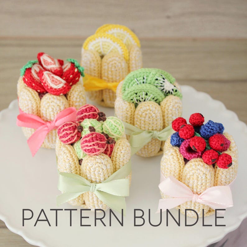 Paquete de patrones de crochet Charlotte Cakes: Amigurumi de comida (PATRÓN DIGITAL) imagen 1