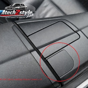 Pode incluir: Acabamento interior de carro preto com um compartimento retangular e uma pequena porta com bordas curvas. A imagem inclui o texto "Mtech2style Lab" e "Retro Tuning & 3D Modeling".