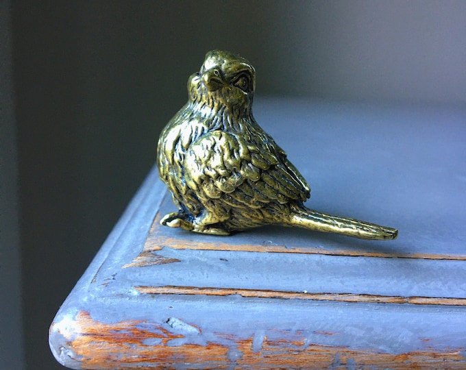 Solid Brass Sparrow Ornament | Vintage Bird Figurine | Antique Desk & Table Decoration | Gift for Mom | Gift for Grandma | Brass Animals
