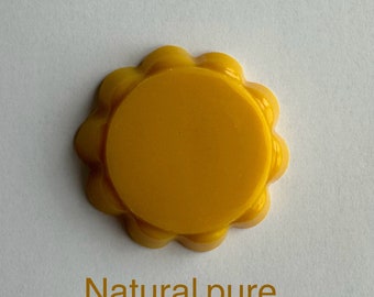 Beeswax for Easter eggs, 100% natural aromatic beeswax (weight 15 grams)