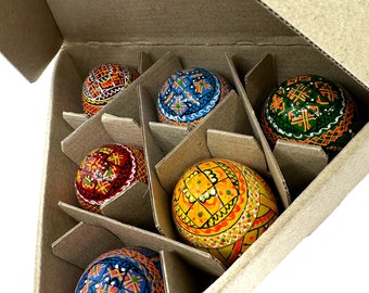 Lot de 6 œufs de Pâques en bois ukrainiens, des pysankas, des souvenirs ukrainiens et un cadeau pour Pâques