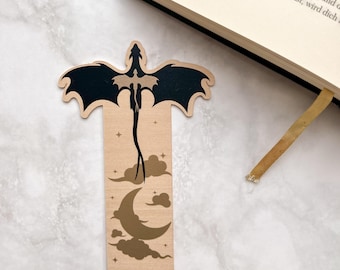 Drachen Lesezeichen aus Holz | Extra dünnes Lindenholz mit elegantem Drachenmotiv | Fantasy Lesezeichen