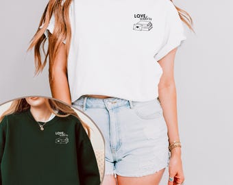 Love Readers Shirt oder Sweater | Valentinstags-Kollektion | 100% Baumwolle | Handgemaltes Buch-Design | Unisex Größen