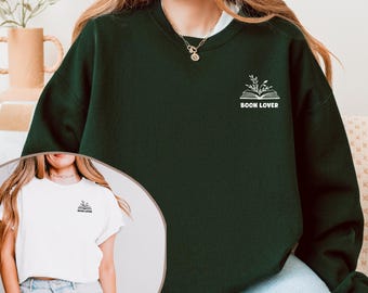Book Lover Shirt & Sweater | 100% Baumwolle | Handgemaltes Buch-Design | Unisex Größen | Farben: Schwarz, Weiß, Sand, Garnet, Forest Green