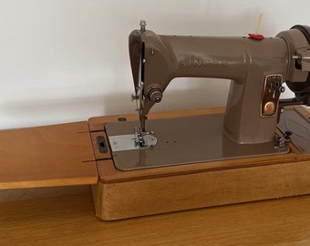 Vintage Singer 185K Manual Sewing Machine