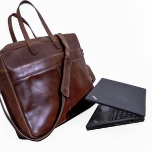 Full grain leather briefcase, handmade leather messenger laptop satchel bag, personalized leather travel crossbody bag, shoulder office bag.