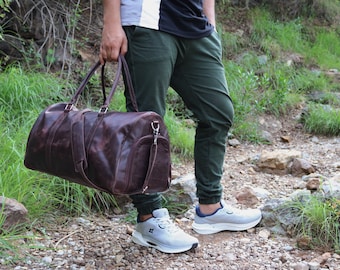 Personalized Men's Chocolate Brown Leather Travel Bag-Weekend Travel Suit Bag-Leather Gift For Husband-Carry on Large Weekender Holdall