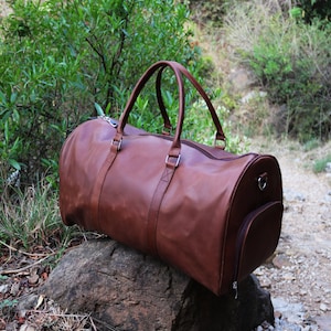 Handmade Leather Travel Duffle bag-Full Grain Leather Holdall bag-Weekender Bag-Duffle Bag for Gym-Carry on Overnight Bag-Leather Sports Bag