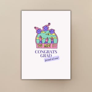 Carte de félicitations pour l'obtention du diplôme à téléchargement immédiat Carte de remise des diplômes heureuse à imprimer – Carte de voeux numérique pour l'obtention du diplôme de félicitations Fier de vous