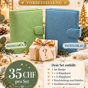May include: A pastel green and a pastel blue A6 binder set with a gift box featuring a question mark tag. Text includes 'Noch kein Weihnachtsgeschenk?', 'A6-Binder + Überraschungs-Sparset', 'VORBESTELLUNG', '35 CHF pro Set', and 'Dein Set enthält'.