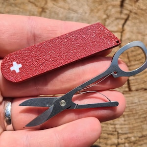 Victorinox Card Scissors with 3D-Printed Sleeve | Compact EDC Tool