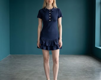 Mini sukienka polo z falbanką Y2K | Elegancka plisowana sukienka tenisowa | Estetyczna, miękka sukienka dziewczęca z kołnierzykiem