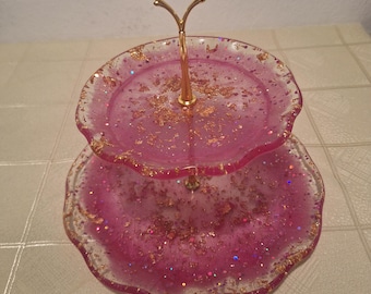 Etagere aus Epoxidharz in Rosa
