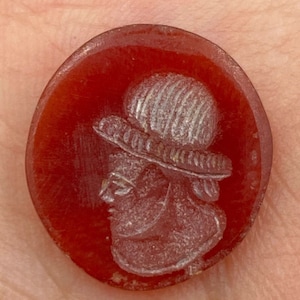 A well Preserved Ancient Roman King Intaglio Cabochon