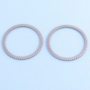 Stainless Steel Textured Round Jewelry Link, Silver Round Jewelry Connector, Jewelry Making Connector Supply, Silver Link for Jewelry Making