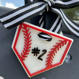 Personalisierte Baseball Anhänger | Softball Taschenanhänger | Taschenanhänger | Taschenanhänger | Personalisiert | Anzahl