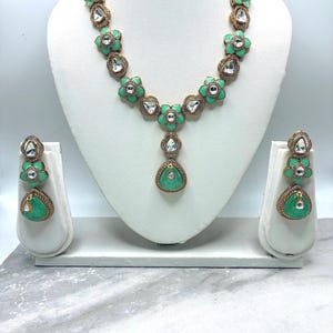 Sabyasachi inspired necklace with kundan work and doublet pendant and   earrings/Doublet stone/moissanite kundan/fusion/vintage/jewelry