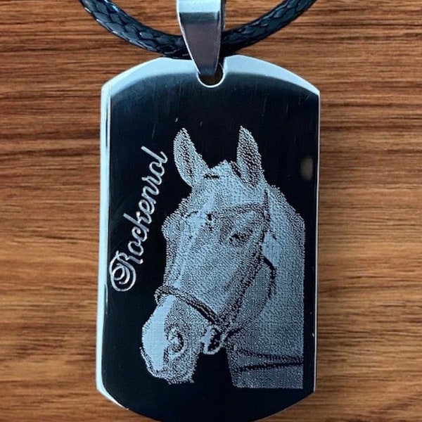 Pendentif en acier avec la photo et le nom de votre cheval ou poney, Gravure au diamant.