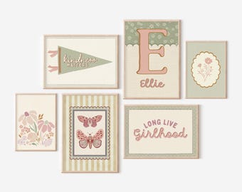 Set di 6 stampe da parete per ragazze, decorazione per cameretta dei bambini, rosa cipria, bandierina, nome personalizzato, fiori retrò, stampa smerlata, farfalle pastello