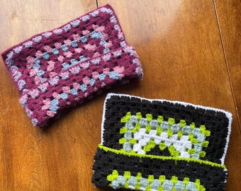 Soda granny square cat beanie