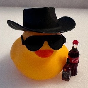 Well drink ducks, liquor themed rubber duck, cruising ducks, personalized gifts for duck collectors