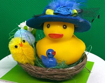 Spring Duck Ornament: Whimsical Car Dashboard Decor
