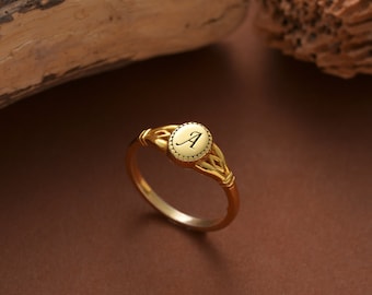 Personalized Initial Ring, Custom Signet Ring, 925 Sterling Silver Oval Ring, Engraved Dainty Ring for Women, Handmade Gift Jewelry