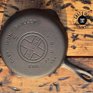 Griswold #5 Large Block Logo EPU Smooth Bottom Cast Iron Pan, 724. A Century of Success.