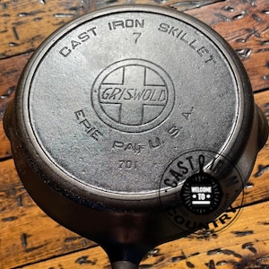 Griswold #7 Slant EPU Cast Iron Skillet with Heat Ring, p/n 701, Rare, 1909-1929. Lightweight & Lovely Americana!