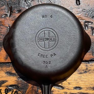 Griswold #4 Small Block Logo Cast Iron Skillet, Smooth Bottom, 702A. Complete Your Collection!