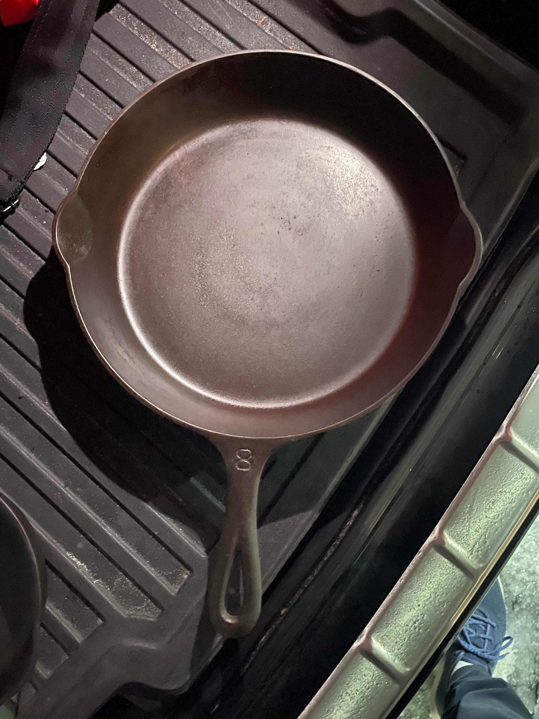 CLASSIC 19091916 Griswold 8 Slant Erie Logo Cast Iron Skillet With